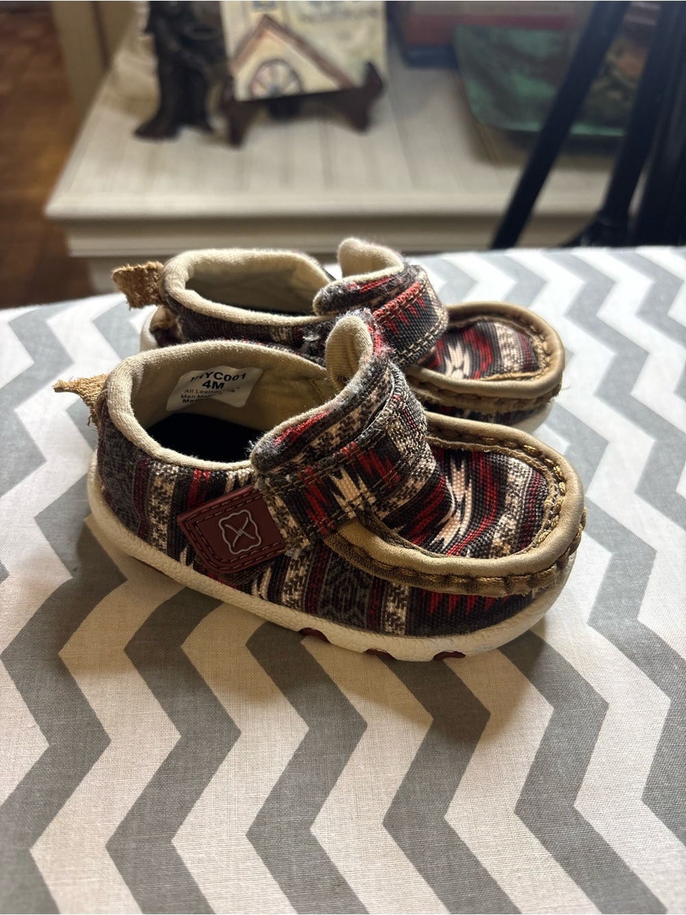 Toddler Moccasin Sneakers in Red and Brown Pattern